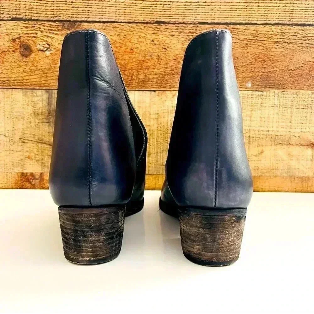 NWOT Navy (INK) Free People Charm Double V Bootie